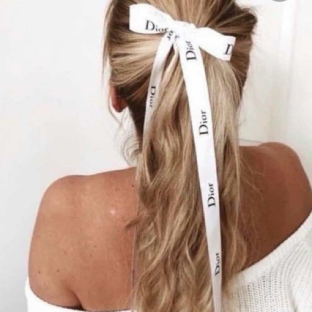 Dior gift wrapping ribbon